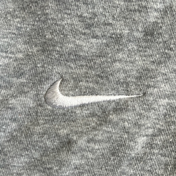 NIKE Cropped Gray Crewneck Sweatshirt Size XXL - Picture 3 of 5